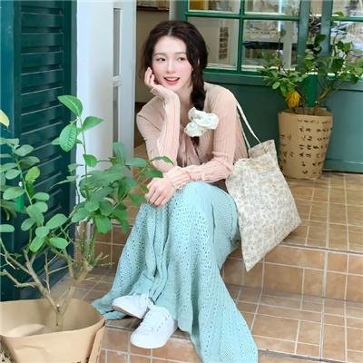 血色玫瑰海报